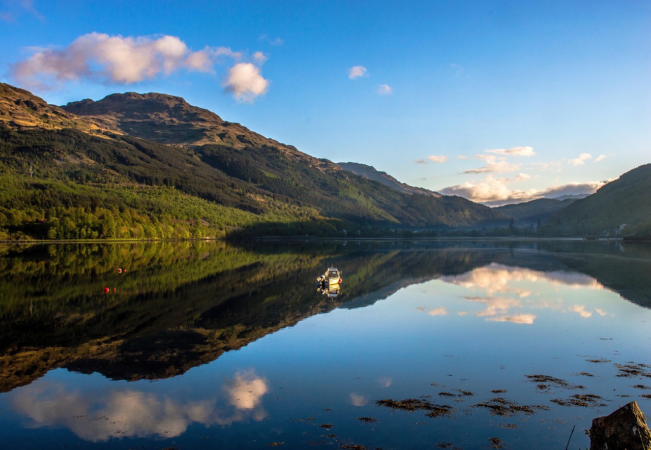 The Arrochar ‘Litter Sink’: A Wave of Waste on a Scottish Loch
